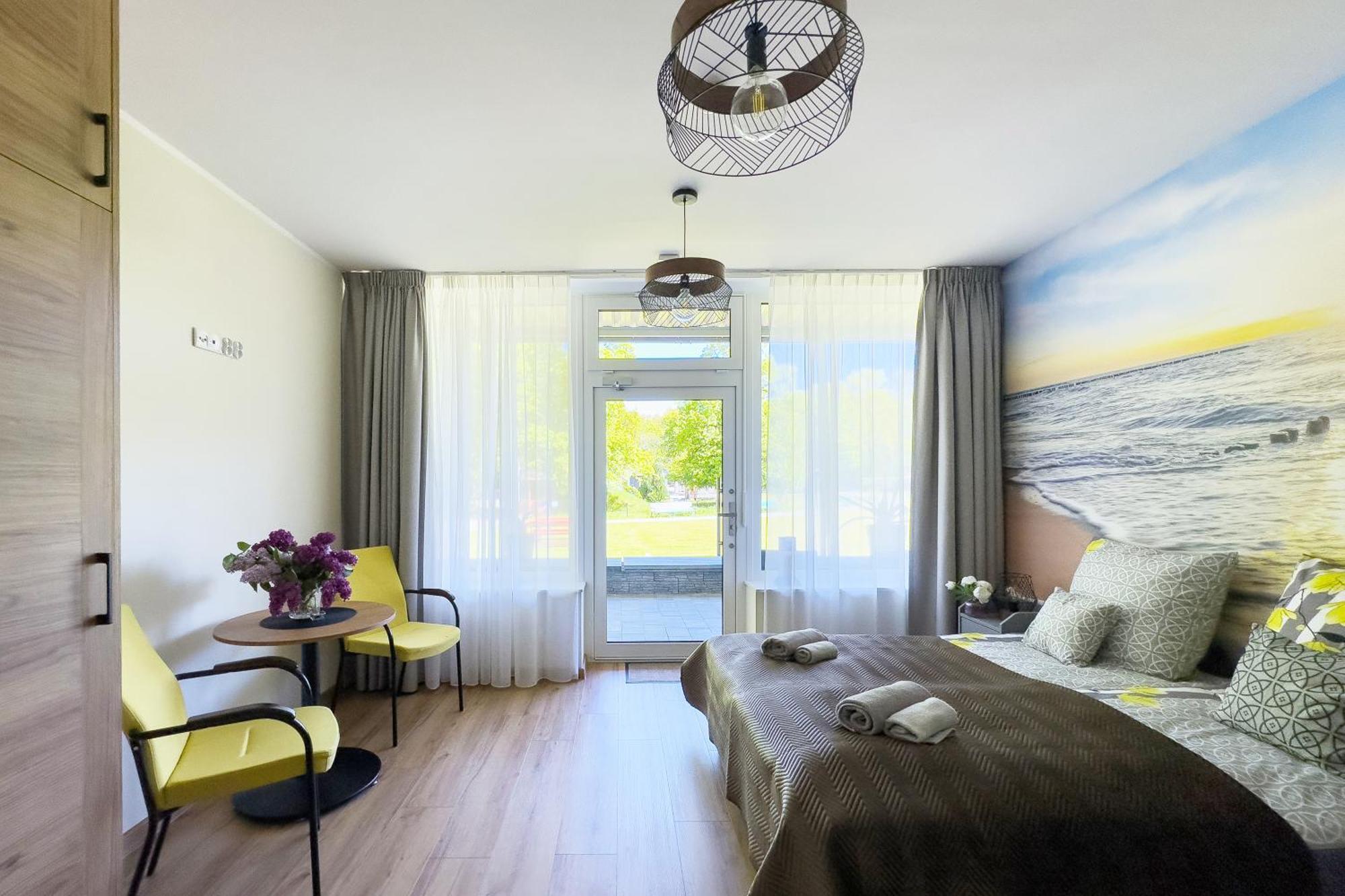 White House Apartment *